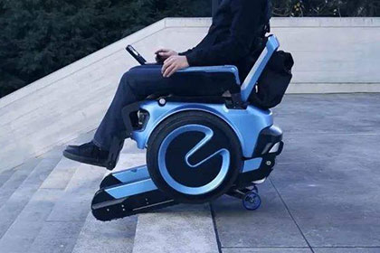 智能遥控轮椅单片机开发